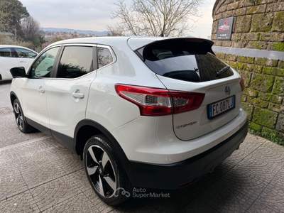 Nissan Qashqai 2WD Tekna Bianco usata Cesinali