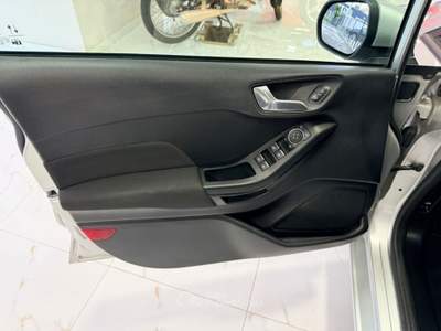 Ford Fiesta 1.5 EcoBlue 5 porte Business Grigio usata MASSAFRA