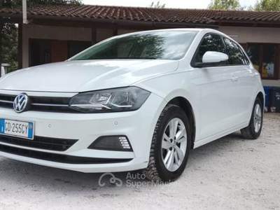 Volkswagen Polo 1.6 TDI 95 CV 5p. Sport BlueMotion Technology Bianco usata Forlimpopoli