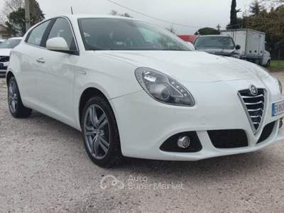 Alfa Romeo Giulietta 1.6 JTDm-2 105 CV Exclusive Bianco usata Forlimpopoli