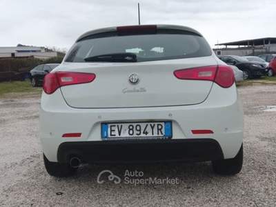 Alfa Romeo Giulietta 1.6 JTDm-2 105 CV Exclusive Bianco usata Forlimpopoli