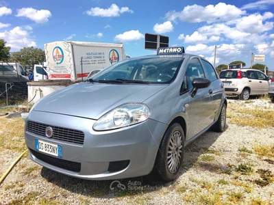Fiat Grande Punto 1.2 5 porte METANO Grigio usata Forlimpopoli