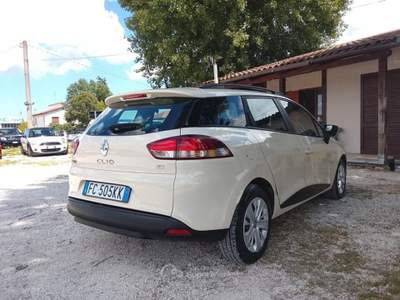 Renault Clio Sporter dCi 8V 75CV Start&Stop Energy Life Beige usata Forlimpopoli