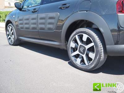 Citroen C4 Cactus BlueHDi 100 Shine Nero usata Bari