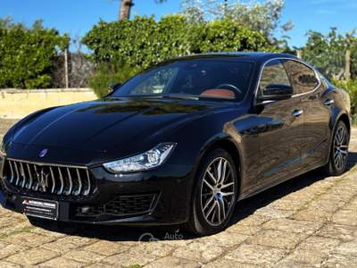 Maserati Ghibli 330cv MHEV (PelleCognac/APP/LED/Retro) Nero usata Castellaneta