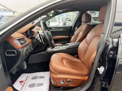 Maserati Ghibli 330cv MHEV (PelleCognac/APP/LED/Retro) Nero usata Castellaneta
