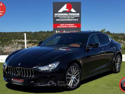 Maserati Ghibli 330cv MHEV (PelleCognac/APP/LED/Retro) Nero usata Castellaneta