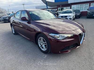 Alfa Romeo Giulia 2.2 t Business 160cv AT8 - FV255SR Rosso usata Basiliano