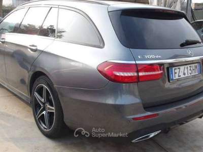 Mercedes-Benz Classe E Classe E SW de eq-power Premium auto - FZ413HM Grigio usata Basiliano