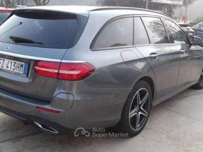 Mercedes-Benz Classe E Classe E SW de eq-power Premium auto - FZ413HM Grigio usata Basiliano