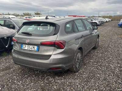 Fiat Tipo NEOPTATENTATI SW 1.0 t3 100cv TG : GP354ML Argento usata Basiliano