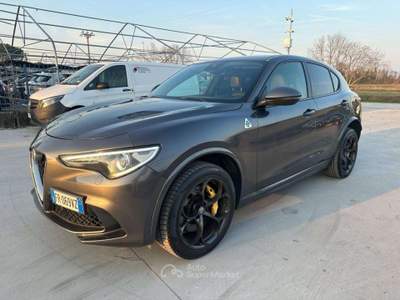 Alfa Romeo Stelvio Stelvio 2.9 bi-t V6 Quadrif. Q4 510cv auto FR069VZ Grigio usata Basiliano