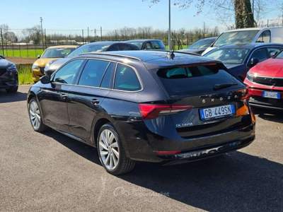 Skoda Octavia 2.0 tdi evo Executive 150cv dsg - GB449SN Grigio usata Basiliano