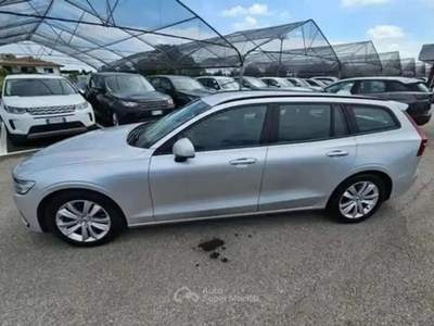 Volvo V60 2.0 D4 AWD 190cv  BUSINESS - GA467XW Argento usata Basiliano