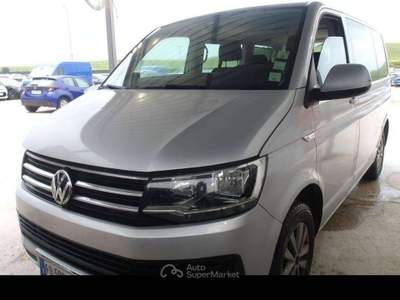 Volkswagen Multivan VOLKSWAGEN CARAVELLE 8 POSTI 2.0 TDI 110KW DSG COM Grigio usata Basiliano