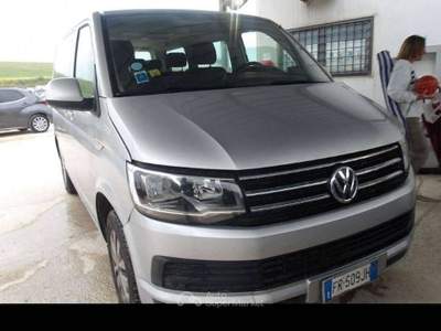 Volkswagen Multivan VOLKSWAGEN CARAVELLE 8 POSTI 2.0 TDI 110KW DSG COM Grigio usata Basiliano