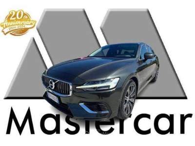 Volvo V60 V60 II 2019 2.0 t8 te Inscription awd - FV100GX Nero usata Basiliano