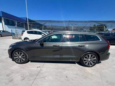 Volvo V60 V60 II 2019 2.0 t8 te Inscription awd - FV100GX Nero usata Basiliano