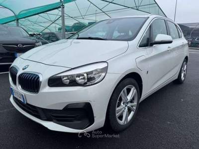 BMW Serie 2 235xi xe Active Tourer iPerformance TETTO auto - FY174KT Bianco usata Basiliano