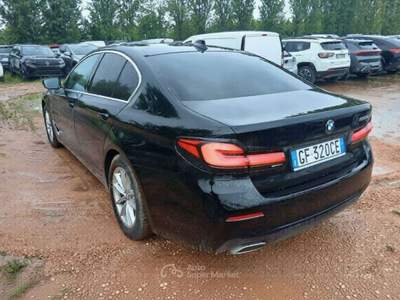 BMW Serie 5 530e Serie 5 2020 Berlina LCI 530e Business auto - GF32 Nero usata Basiliano
