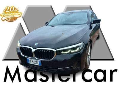 BMW Serie 5 530e Serie 5 2020 Berlina LCI 530e Business auto - GF32 Nero usata Basiliano