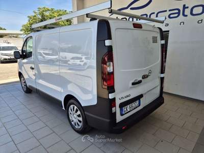 Opel Vivaro 27 1.6 CDTI 120CV PC-TN Furgone Edition Bianco usata Francavilla Fontana