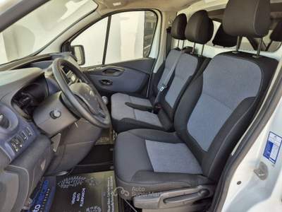 Opel Vivaro 27 1.6 CDTI 120CV PC-TN Furgone Edition Bianco usata Francavilla Fontana