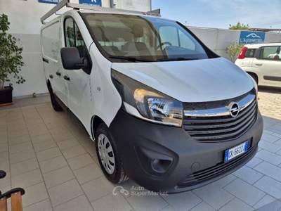 Opel Vivaro 27 1.6 CDTI 120CV PC-TN Furgone Edition Bianco usata Francavilla Fontana
