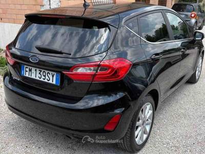 Ford Fiesta 1.0 EcoBoost 100CV 5 porte Powershift Titanium Nero usata Monterotondo