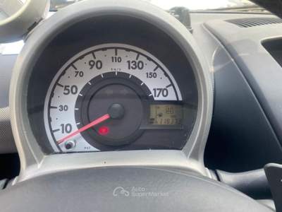 Toyota Aygo 1.0 12V VVT-i 5 porte Lounge MMT Bianco usata Napoli