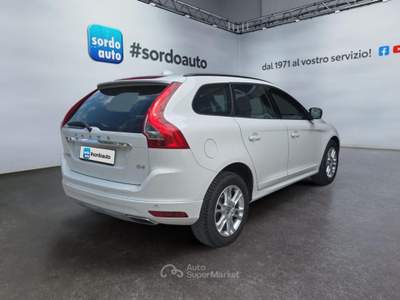 Volvo XC60 D4 Geartronic Business Bianco usata Castagnaro