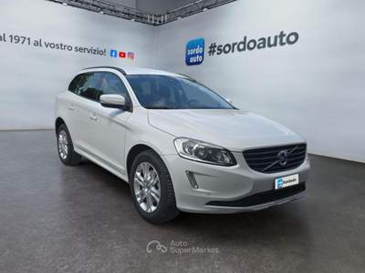 Volvo XC60 D4 Geartronic Business Bianco usata Castagnaro