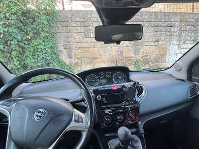 Lancia Ypsilon Lancia Ypsilon 1.2 Benzina 69cv usata SANTA MARIA A VICO