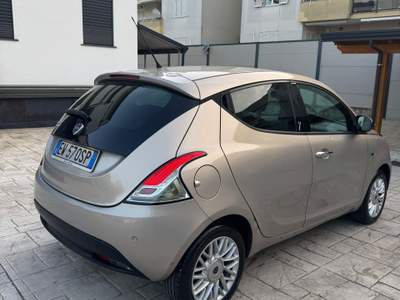 Lancia Ypsilon Lancia Ypsilon 1.2 Benzina 69cv usata SANTA MARIA A VICO