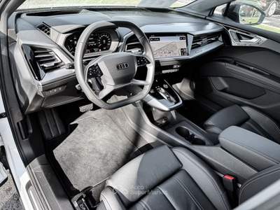 Audi Q4 2025 Audi Q4 Sportback 45 S-Line Black Fari Matrix Panoramico Bianco usata Ponte Lambro
