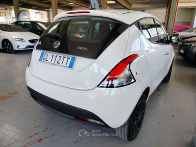 Lancia Ypsilon 1.0 Hybrid Silver Bianco usata Cesena