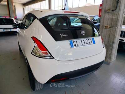 Lancia Ypsilon 1.0 Hybrid Silver Bianco usata Cesena