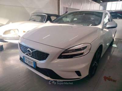 Volvo V40 D2 R-design Bianco usata Cesena