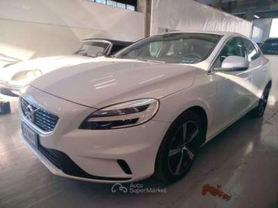 Volvo V40 D2 R-design Bianco usata Cesena