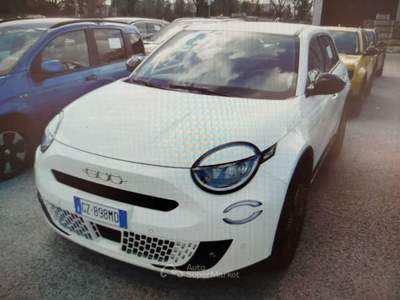 Fiat 600 Hybrid 145cv DCT FULL PACK STYLE CONFORT Bianco usata Cesena