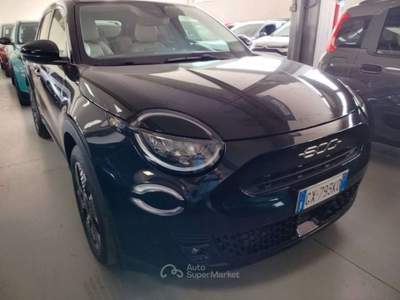 Fiat 600 Hybrid 100 CV DCT MHEV La Prima Nero usata Cesena