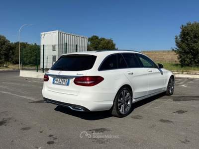 Mercedes-Benz Classe C C 220 d S.W. 4Matic Auto Exclusive Bianco usata Roma