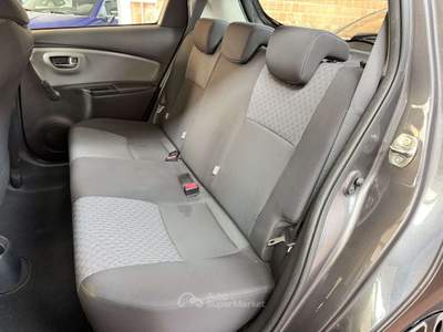 Toyota Yaris 5p 1.0 Active Grigio usata Ferrara