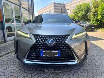 Lexus UX 250h 2.0 CV 184 Luxury 2wd Cvt TAGLIANDI UFFICIALI !! Grigio usata Cormano