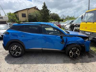 Peugeot 2008 S&S Allure incidentata Blu/Azzurro usata Carrara