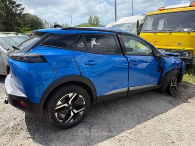 Peugeot 2008 S&S Allure incidentata Blu/Azzurro usata Carrara