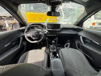 Peugeot 2008 S&S Allure incidentata Blu/Azzurro usata Carrara