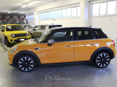 MINI 1.5 Cooper D Hype 5 One 1.5D Business XL 5p Arancione usata Orvieto