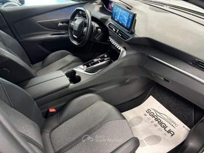 Peugeot 5008 7 Posti EAT8 Allure Pack 1.5 Diesel Grigio usata Qualiano