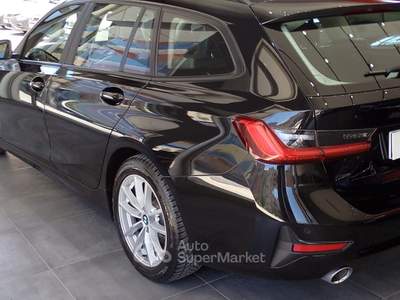 BMW Serie 3 320d 320d 48V Touring Business Advantage Nero usata Isernia